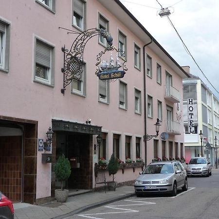 Hotel Schiff Ращат Екстериор снимка