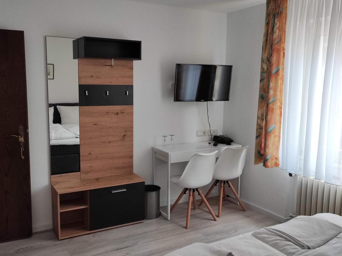 Hotel Schiff Ращат Екстериор снимка