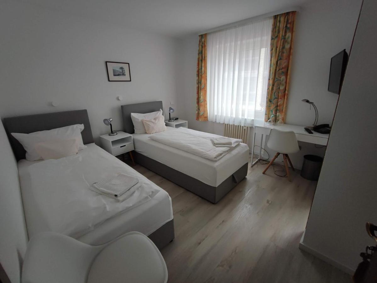 Hotel Schiff Ращат Екстериор снимка