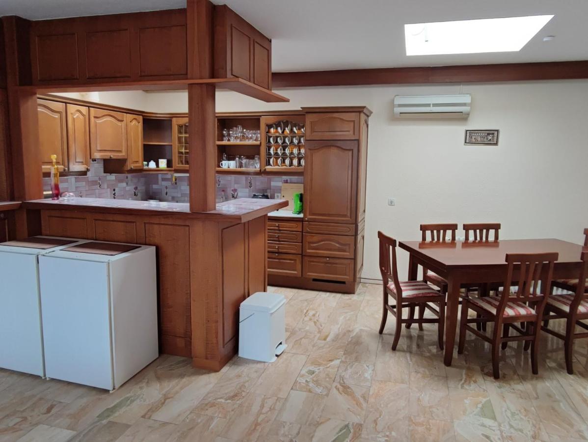 Hotel Schiff Ращат Екстериор снимка