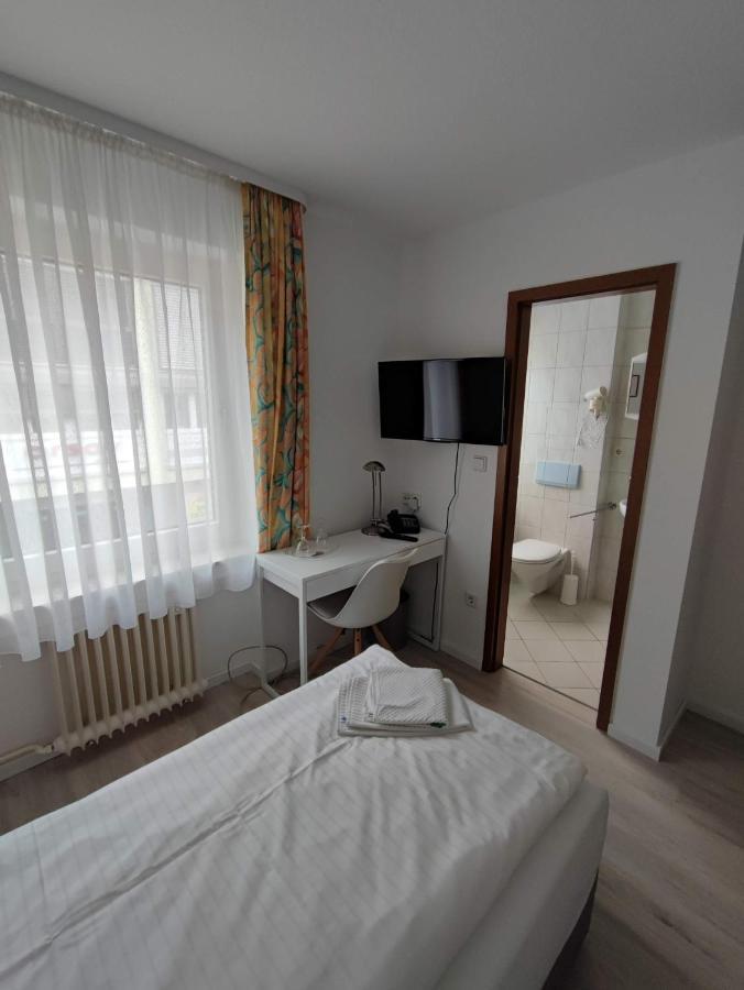 Hotel Schiff Ращат Екстериор снимка