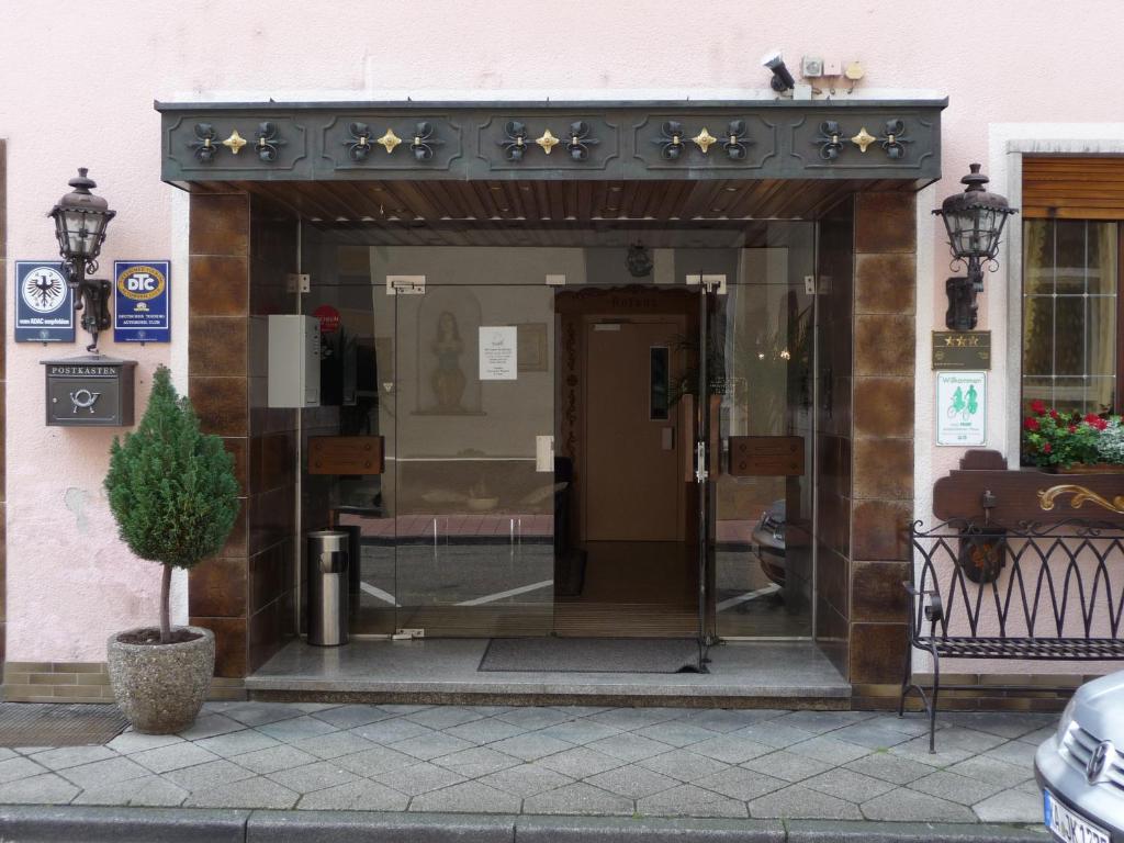 Hotel Schiff Ращат Екстериор снимка
